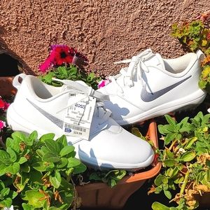 Nike White Comfort shoes